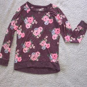 🌴Women’s floral long sleeve top